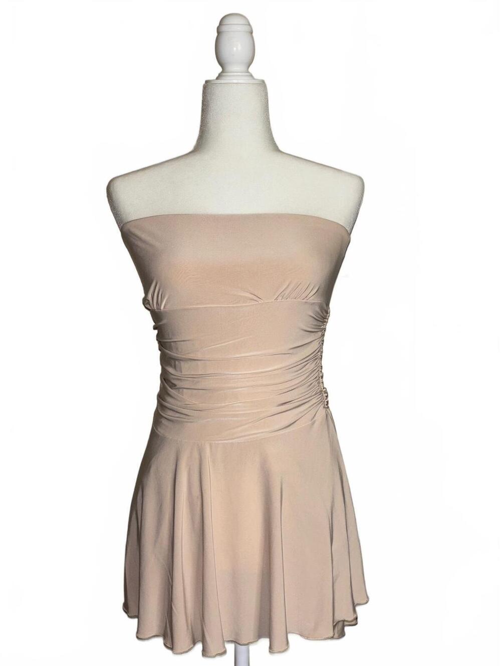 Tresser Ruched Strapless Tube Top